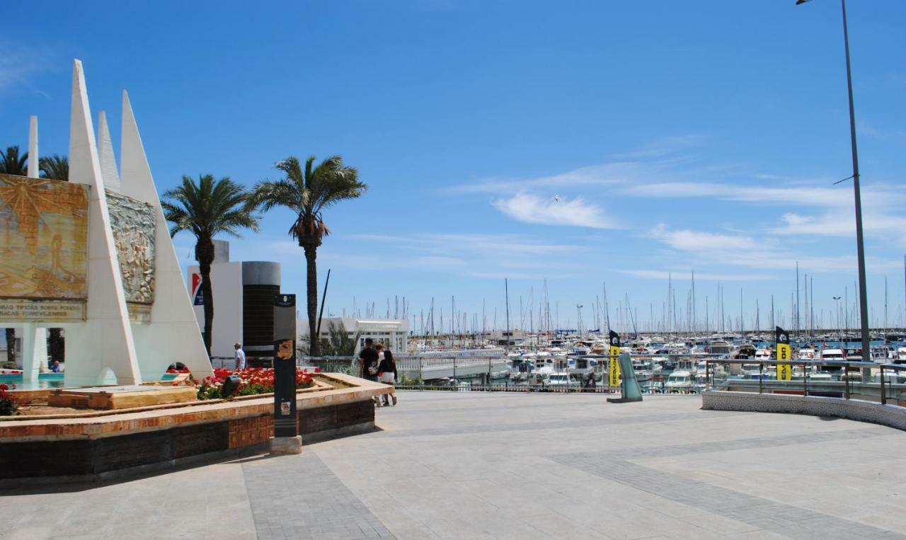Casablanca Penthouse Apartment With Private Roof Terrace 70M2 ตอร์เรเวียคา ภายนอก รูปภาพ